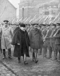 法国总统雷蒙德·庞加莱和乔治五世国王，1914年12月。 作者 不明