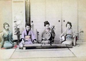 艺playing演奏传统乐器，日本，1880年 作者 不明