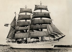 戈尔奇-福克首次全速航行，1933年 作者 不明