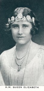 伊丽莎白女王（HM Queen Elizabeth），c1930年1937年。 作者 不明