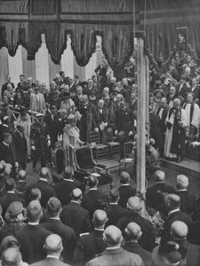 HM国王奠定了劳埃德新大楼的奠基石，1928年5月23日，1928年 作者 不明