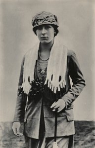 玛丽公主殿下，c1920年。 作者 Unbekannt