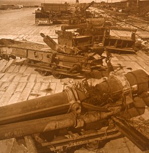 重型火炮和机械，法国北部，英国营地，c1914-c1918。 作者 不明