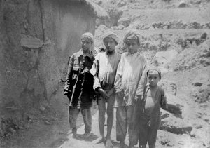 Chakrata，1917年，山部落的孩子们 作者 不明