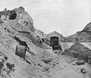 塞德·埃尔·巴尔（Sedd el Bahr）失事的堡垒内，1915年 作者 不明