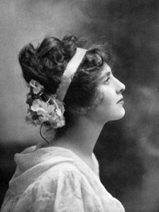 艾里斯·霍伊（Iris Hoey）1885-1979，英国女演员，1908-1909 作者 不明