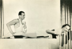让·芬威克（Jean Fenwick），1938年。 作者 不明
