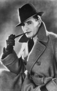 约翰·斯图尔特（John Stuart）1898-1979，苏格兰演员，二十世纪 作者 不明