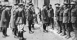 乔治五世国王与第7营舍伍德森林人，第一次世界大战，1918年3月 作者 不明