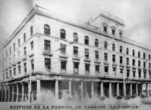 拉科罗纳（La Corona），烟草厂，1920年代 作者 不明