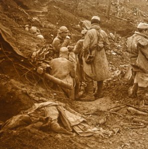 1915年，法国北部的埃珀斯 作者 不明