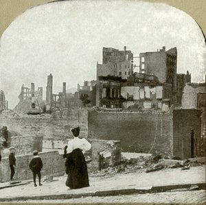 从犹太教堂向西看，1906年。 作者 不明