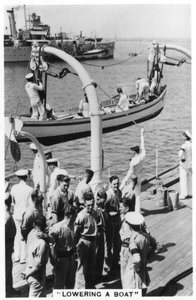 放下小船，HMS德文郡，1937年 作者 不明