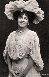 玛丽·斯图霍尔姆（Marie Studholme）1875-1930，英国女演员，二十世纪 作者 不明