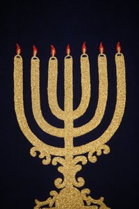城市寺庙犹太教堂的灯塔（Menorah）维埃纳-奥特里奇 作者 不明