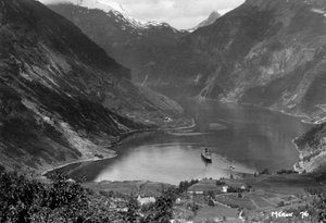 挪威盖伦格峡湾的梅罗克，1929年 作者 不明