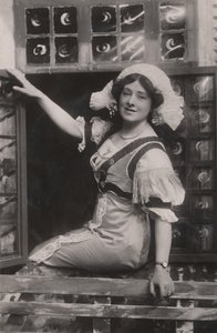 伊莎贝尔·杰伊小姐（Isabel Jay），1879-1927年，作为克里斯汀（Christine），在《亲爱的小丹麦》中，c1909。 作者 不明