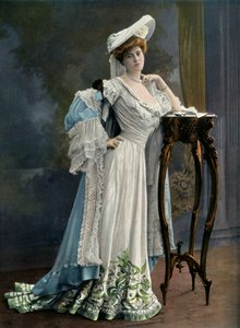 Paule Andral小姐-杜剧院Du Vaudeville-萝丝丹妮丝的角色。 -勒斯布鲁夫（Lesbroufe），1904年。 作者 不明