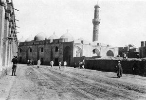 第一次世界大战，美索不达米亚，巴格达河街上的清真寺，1918年 作者 不明