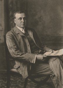 CE霍华德先生，1911年。 作者 不明