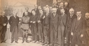 总理劳埃德·乔治（Lloyd George）先生和他的一些同事在1917年，c1917年，1935年 作者 不明