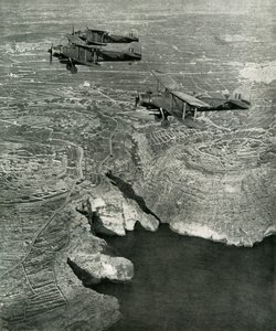 海军长鳍突击队是突击部队的一部分，c1942-1943，1945年。 作者 不明