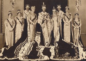 官方加冕小组，1937年 作者 不明