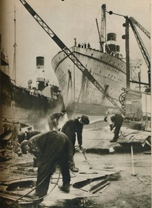 在福斯的诞生。 1937年在Boness West Lothian拆船 作者 不明