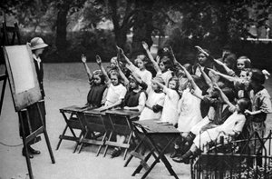1926-1927年在伦敦林肯旅馆（Lincolns Inn Fields）进行的露天课 作者 不明