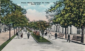 古巴圣地亚哥的PaseoMartí，约建于1910年。 作者 不明