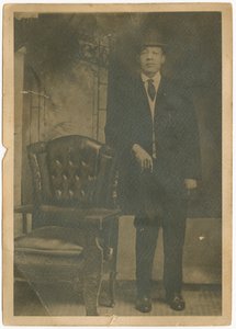塞缪尔-格兰特的照片肖像，1926年前。 作者 不明