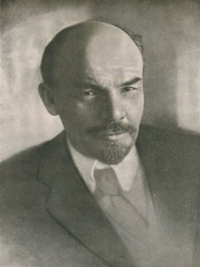 列宁肖像，c1920年代，1939年。 作者 不明