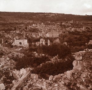 法国北部阿尼西勒城堡遗址，c1914-c1918 作者 不明