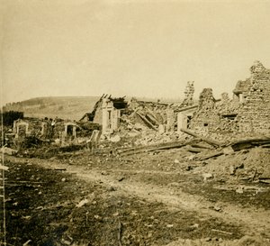 法国北部LesÉparges遗址，c1914-c1918。 作者 不明