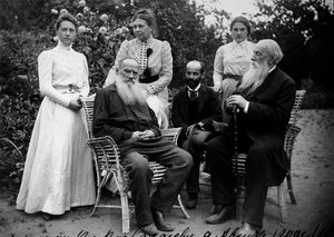 俄国作家列夫·托尔斯泰（Leo Tolstoy）和来访者，俄罗斯Yasnaya Polyana，19世纪末或20世纪初 作者 不明