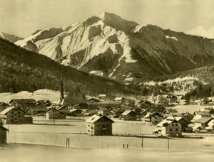 奥地利蒂罗尔州的泽费尔德，摄于1935年。 作者 不明