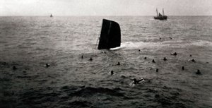 Shipwreck of the Republican submarine B6, August 1936 (b/w photo) 作者 不明