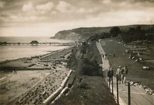 IW的小希望湾和尚克林码头，出自Cliff Walk，摄于1920年。 作者 不明