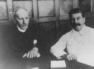 苏联领导人约瑟夫·斯大林与法国作家罗曼·罗兰·罗兰，苏联，1935年6月28日 作者 不明