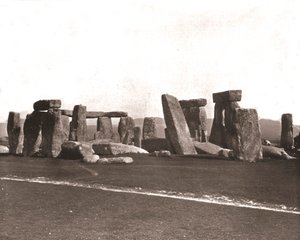 威尔士郡索尔兹伯里平原巨石阵，1894年。 作者 不明