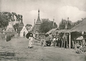 1900年，巴莫街景。 作者 不明