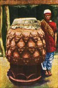会说话的鼓，喀麦隆，c1928。 作者 不明