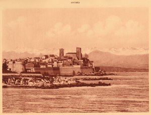 阿尔卑斯山脊和昂蒂布，1930年。 作者 不明