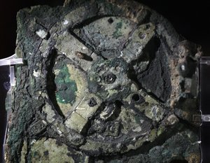 Antikythera机制，公元前205年 作者 不明