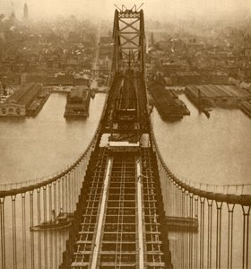 特拉华河悬索桥，建于1930年。 作者 不明