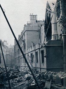 1941年，位于中殿堂东端。 作者 不明
