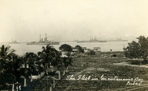 古巴关塔那摩湾的舰队，摄于1919年。 作者 不明