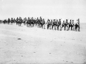 法国外籍军团在1911年在摩洛哥布代尼布进行演习 作者 不明