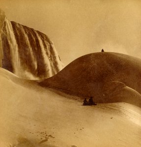 美国尼亚加拉大冰山，摄于1900年。 作者 不明