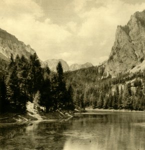 GrünerSee，奥地利施蒂里亚州，约摄于1935年。 作者 不明